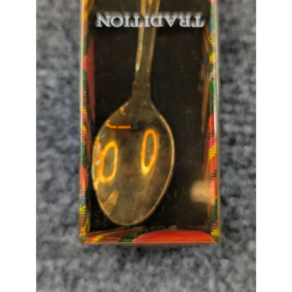 Vintage Scotland Souvenir Silver Plated Collectible Spoon Highland Bagpiper Boxe